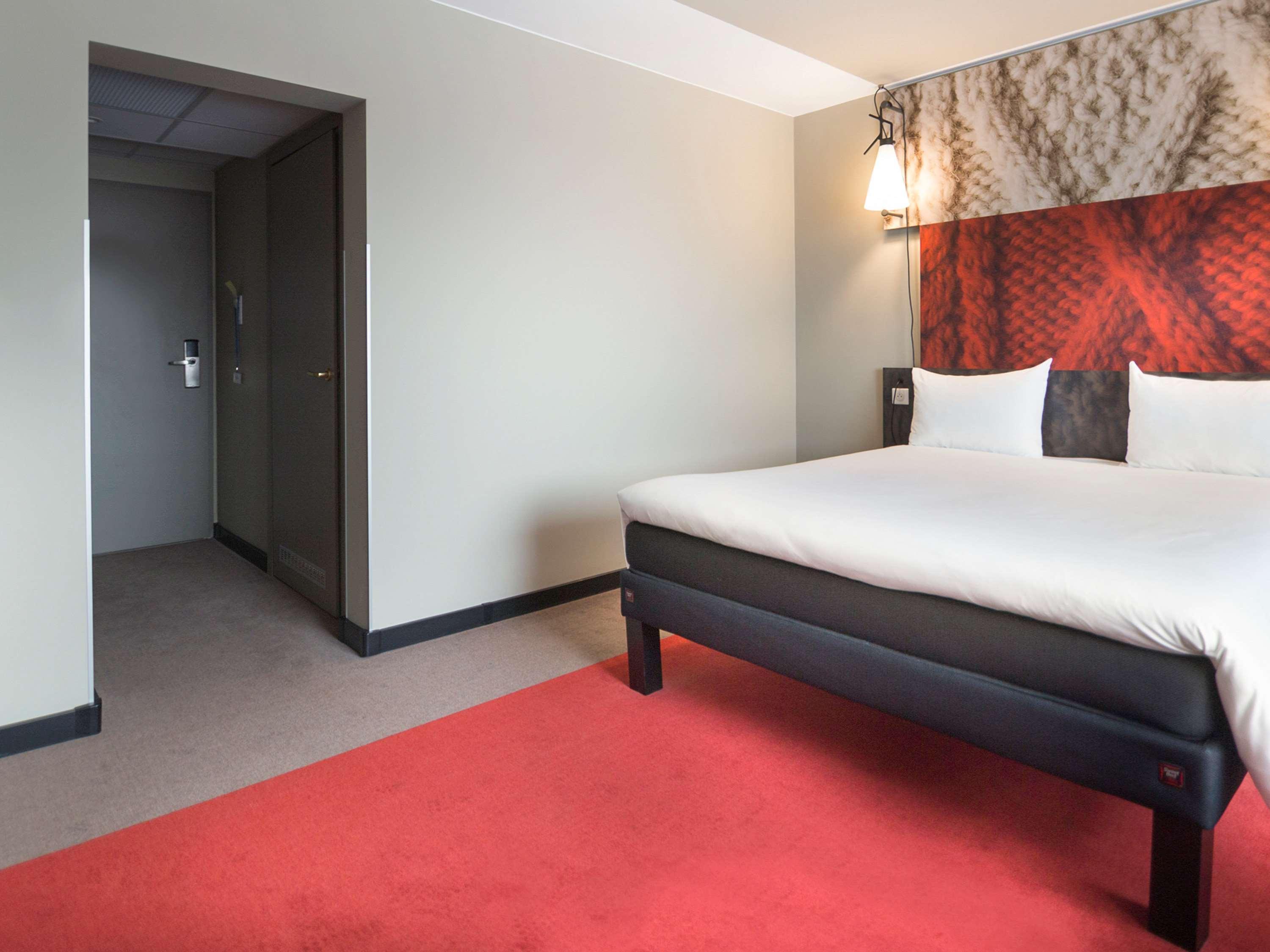 Ibis Poznan Centrum Εξωτερικό φωτογραφία