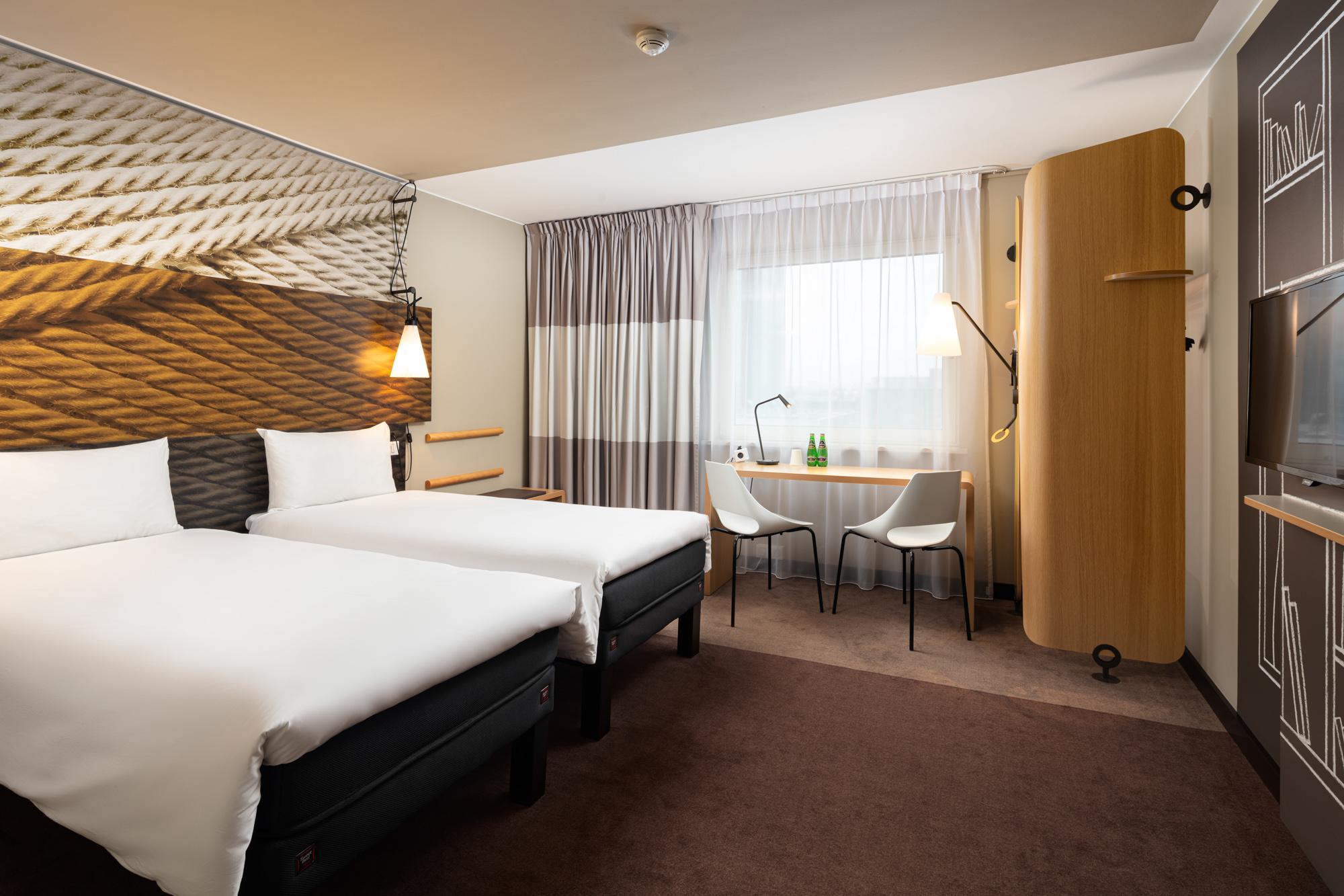 Ibis Poznan Centrum Εξωτερικό φωτογραφία